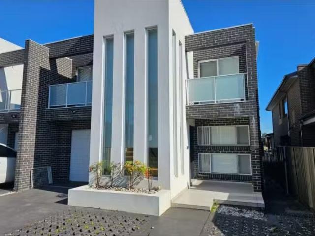 Condo for rent in Sydney, New South Wales