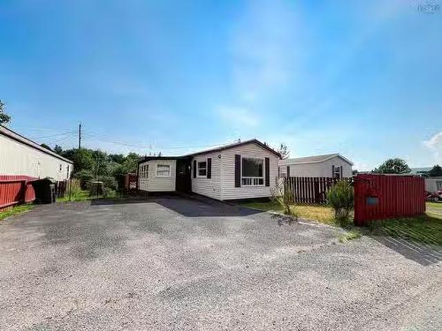 House for sale in Heather Estates, Howie Centre