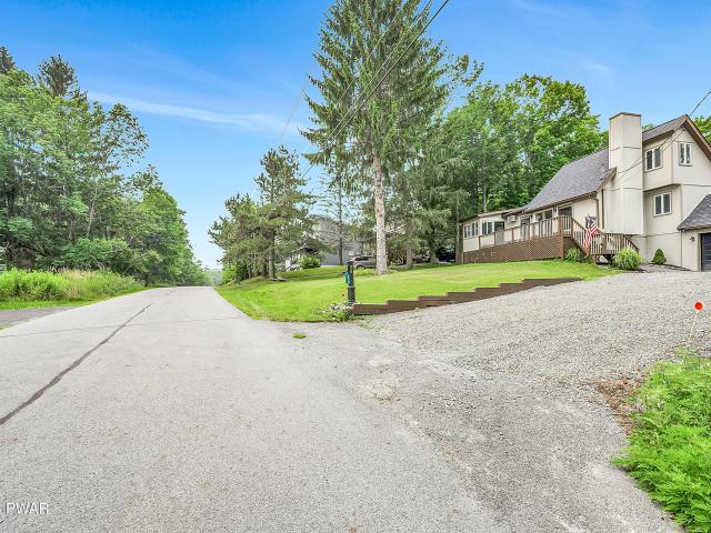 House for sale in Lake Ariel, Pennsylvania
