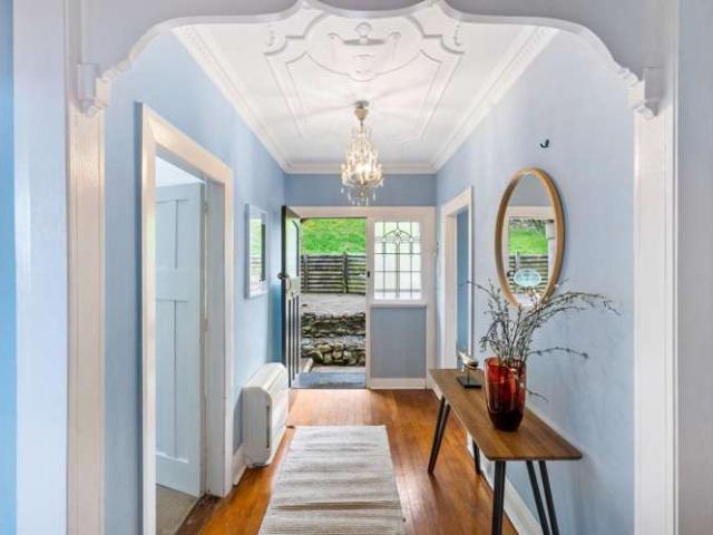 House for sale in Otakou