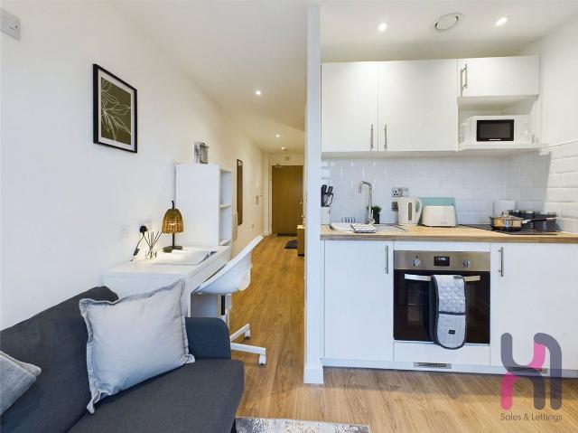 Studio for rent in Salford, Greater Manchester