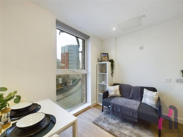 Studio for rent in Pendleton, Salford