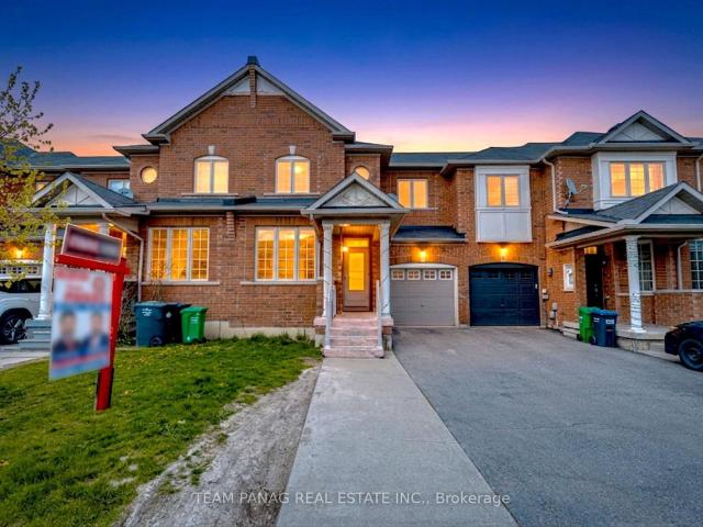 Townhouse for sale in Woburn, Ontario
