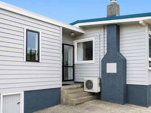 House for rent in Otakou