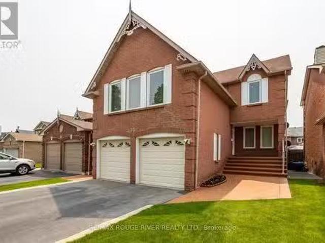 House for sale in Applecroft, Ajax