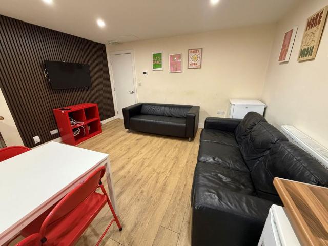 Room for rent in Bournbrook, West Midlands