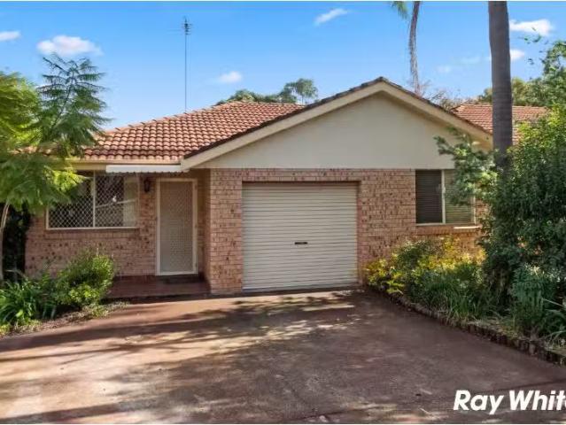 Condo for rent in Acacia Gardens
