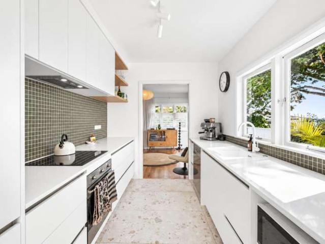 House for sale in Beach Haven, Kaipātiki