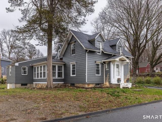 House for sale in Trumbull, Connecticut