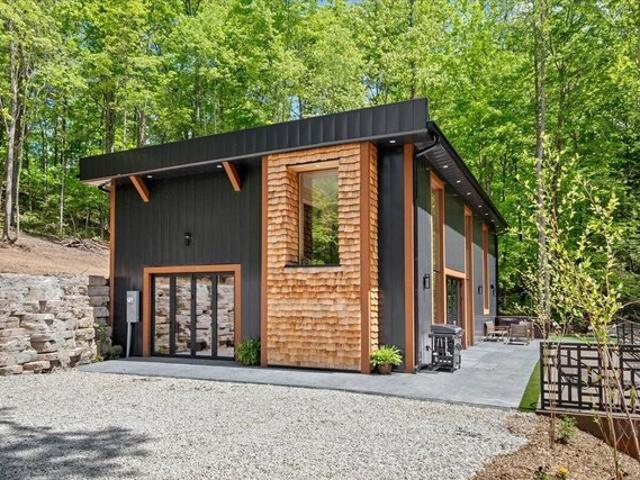 House for sale in Zoe, Kentucky
