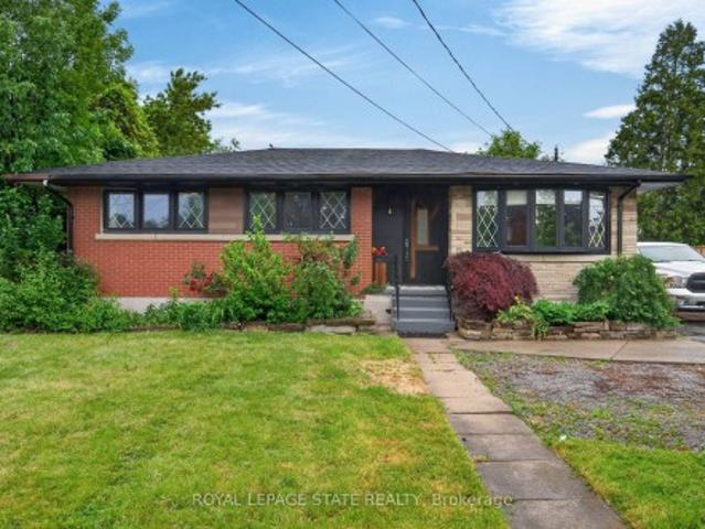 House for sale in Ancaster, Ontario