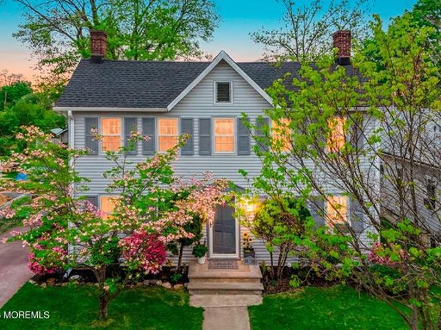 House for sale in East Brunswick, New Jersey