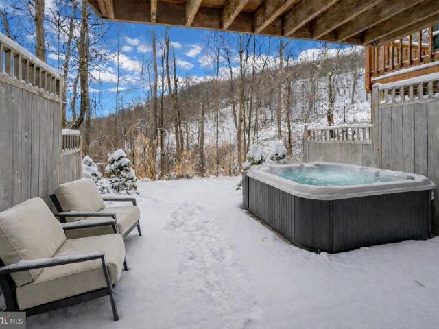 Townhouse for sale in Garrett, Maryland