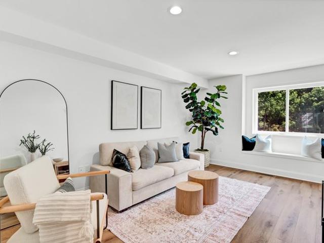 Townhouse for sale in Meriden, Connecticut