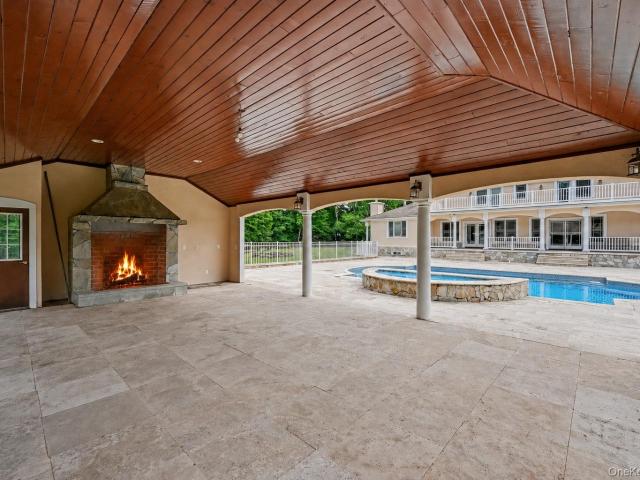 House for sale in Patterson, New York