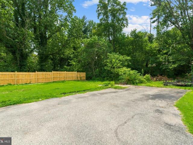 Townhouse for sale in Mount Royal, New Jersey