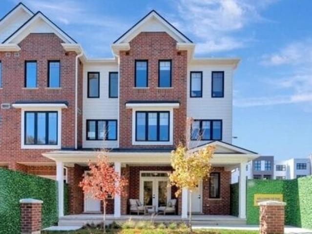 Townhouse for sale in Kitchener, Ontario