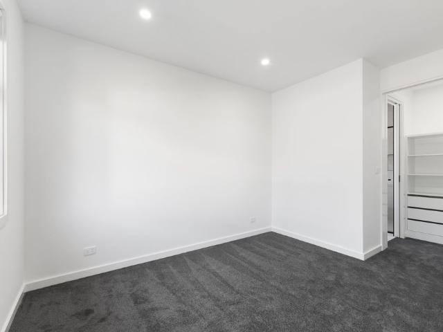 Townhouse for rent in Macleod, Melbourne