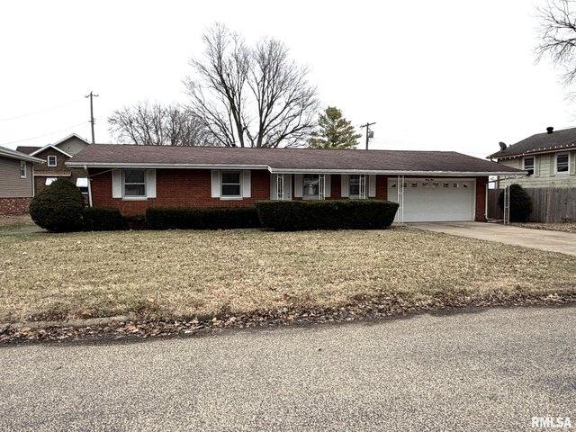House for sale in Fulton, Illinois