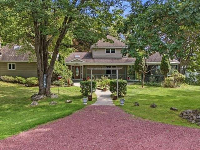 House for sale in Bolton Landing, New York
