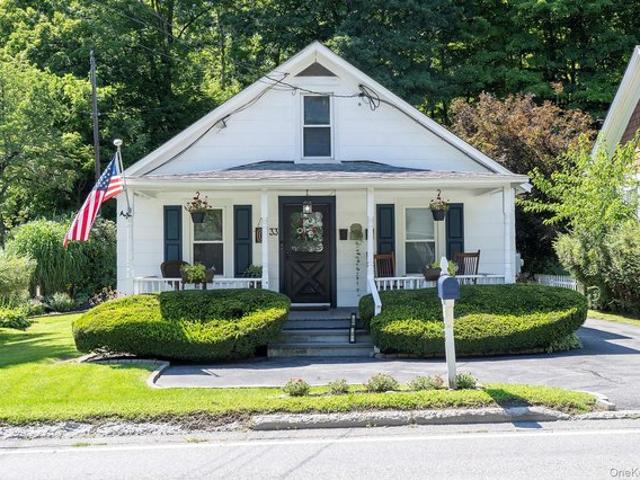House for sale in Pleasant Valley, New York