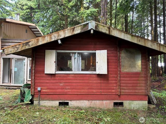House for sale in Taholah, Washington