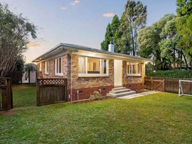 House for sale in Awhitu, Oroua County