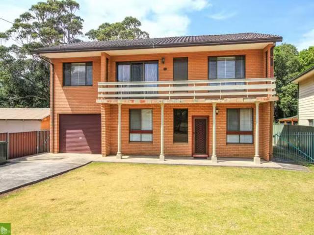 House for rent in Wollongong West, New South Wales