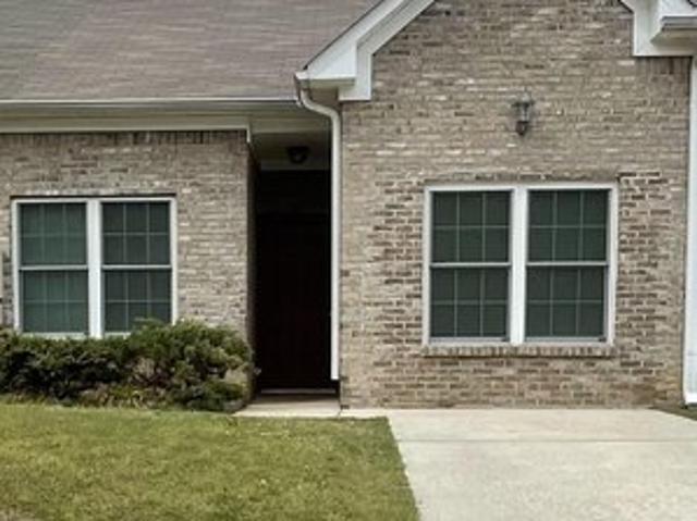 Townhouse for sale in Clanton, Alabama