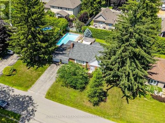House for sale in Ancaster, Ontario