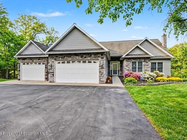 House for sale in Moscow, Pennsylvania