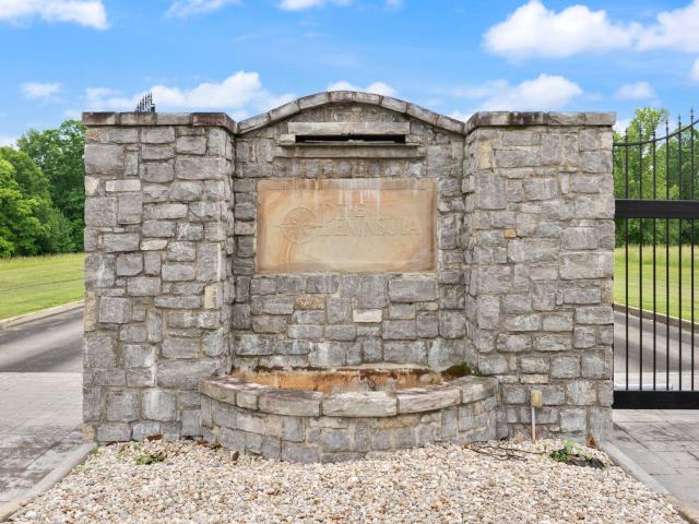 Land for sale in Jamestown, Kentucky