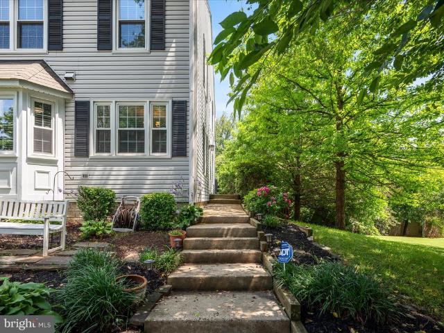 Townhouse for sale in Warrenton