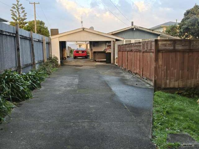House for sale in Days Bay, Wellington