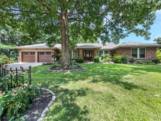 House for sale in Lake Saint Louis, Missouri
