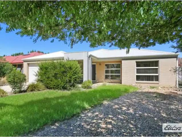 House for rent in Thurgoona, Albury