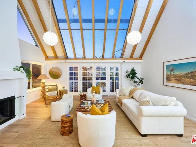 Condo for sale in Marina Del Rey, California