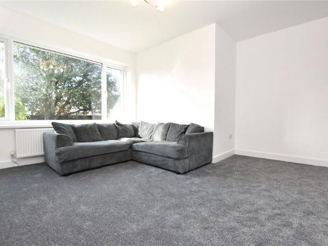 House for rent in Tingley Common, Leeds