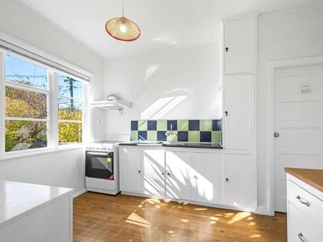 House for rent in Chaslands, Canterbury