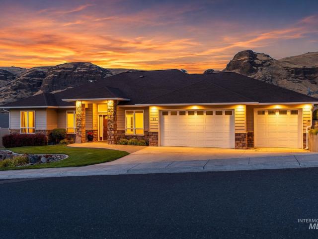 House for sale in Asotin, Washington