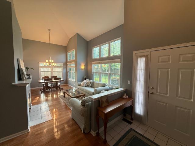 Townhouse for sale in Batavia, Illinois