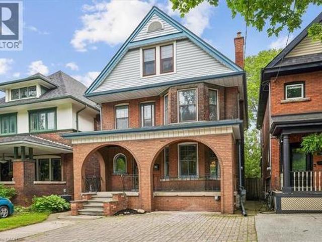 House for sale in Ancaster, Ontario