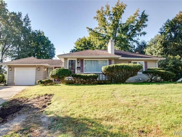 House for sale in Belleville, Saint Clair County