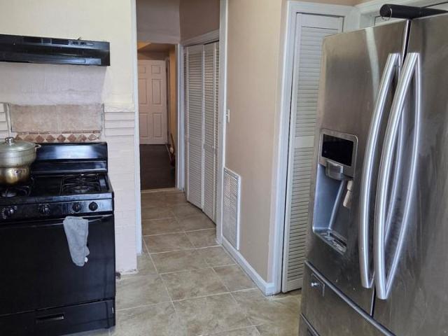 Apartment for rent in Newark, Essex County