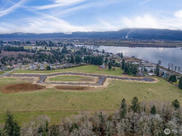 Land for sale in Cathlamet, Washington