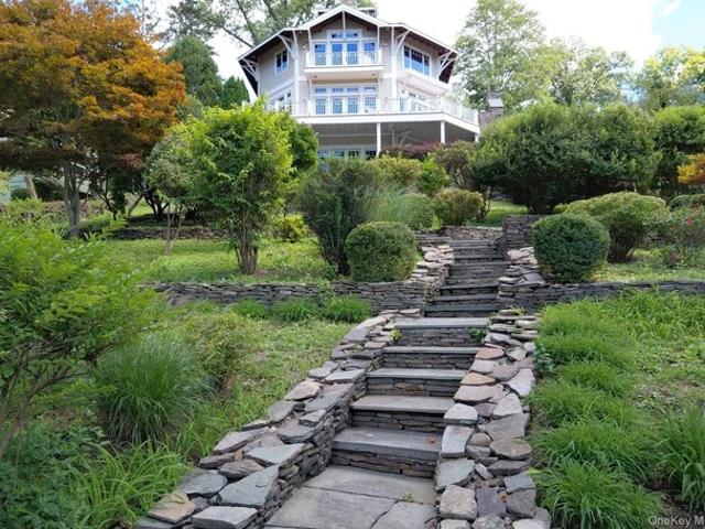 House for sale in South Salem, New York