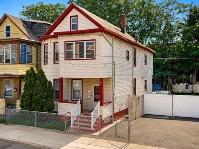 House for sale in Passaic, New Jersey