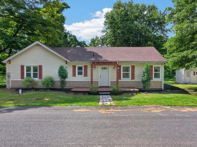 House for sale in Bloomington, New York