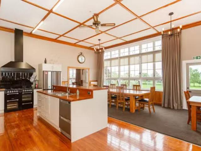 House for sale in Otakou