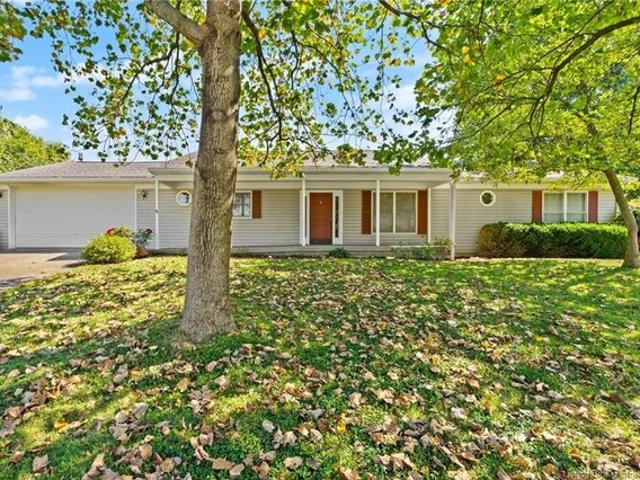House for sale in Jeffersonville, Indiana